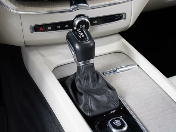 2020 Volvo XC60 II, голубой, 3450000 рублей - вид 22