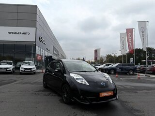 2014 Nissan Leaf (EM57) I (ZE0/AZE0), чёрный, 900000 рублей, вид 3