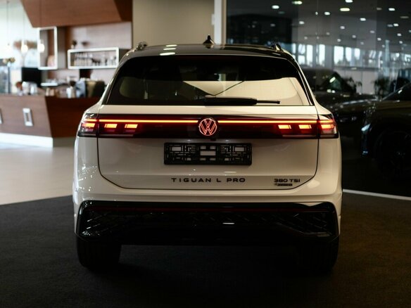 2026 Volkswagen Tiguan L II Рестайлинг (China Market), белый, 4950000 рублей - вид 5
