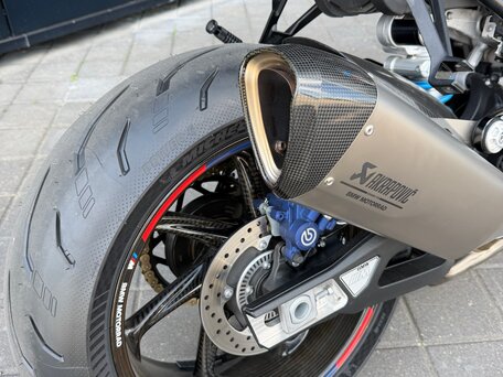 2023 BMW M 1000 R, чёрный, 2200000 рублей, вид 4
