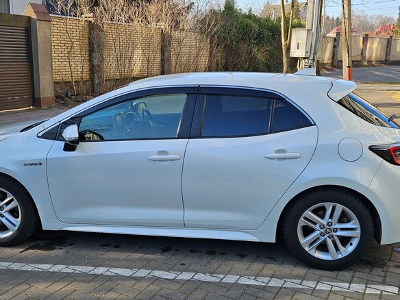 2018 Toyota Corolla Sport XII (E210), белый, 1700000 рублей - вид 11