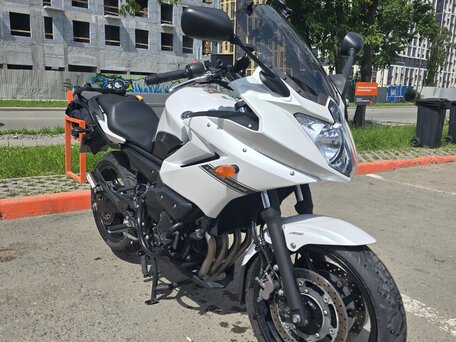 2012 Yamaha XJ6 (FZ6R), белый, 479000 рублей, вид 2
