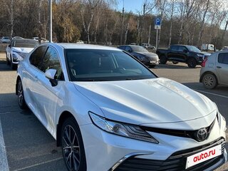 2021 Toyota Camry VIII (XV70) Рестайлинг, белый, 3300000 рублей, вид 1