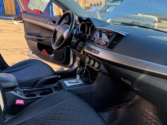 2012 Mitsubishi Lancer X Рестайлинг, серебристый, 950000 рублей - вид 6