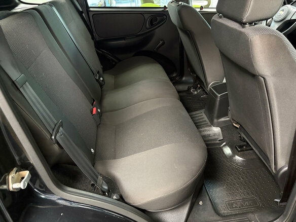 2019 Chevrolet Niva I Рестайлинг, чёрный, 692000 рублей - вид 9
