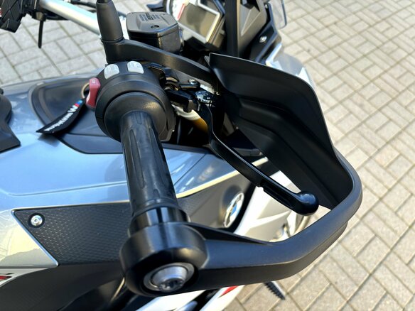 2017 BMW S 1000 XR, серый, 950000 рублей - вид 9