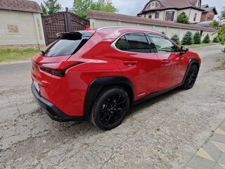 2019 Lexus UX 250h I, красный, 3120000 рублей, вид 4
