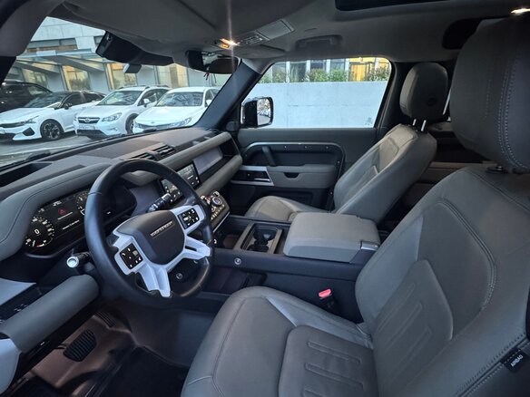 2021 Land Rover Defender 90 II, зелёный, 6650000 рублей - вид 13