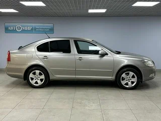 2011 Skoda Octavia II (A5) Рестайлинг, серый, 740000 рублей, вид 4