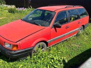 1989 Volkswagen Passat B3, красный, 65000 рублей, вид 1