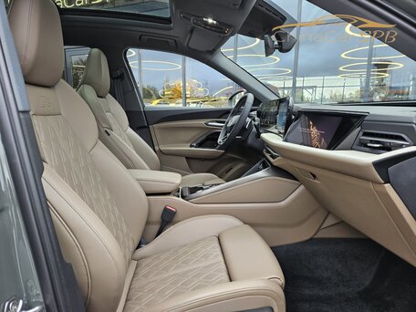 2026 Audi Q5 L III (GU), зелёный, 6220000 рублей, вид 3