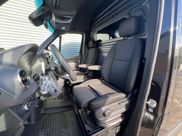 2025 Mercedes-Benz Sprinter, чёрный, 11940000 рублей - вид 5