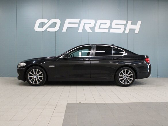 2012 BMW 5 серии 520i VI (F10/F11/F07), чёрный, 1710000 рублей - вид 5