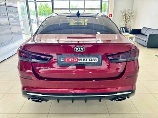 2018 Kia Optima IV Рестайлинг, красный, 1999900 рублей, вид 5