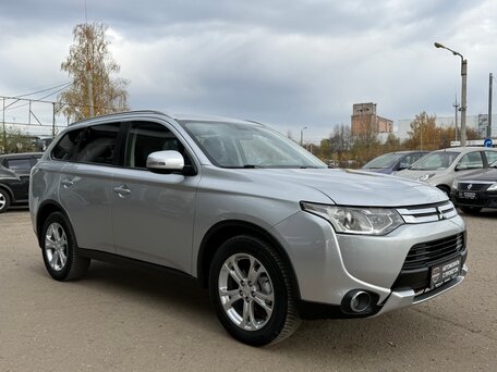 2014 Mitsubishi Outlander III Рестайлинг, серый, 1465000 рублей, вид 1