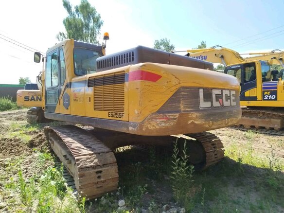 2023 LGCE E6255F, жёлтый, 7645500 рублей - вид 3
