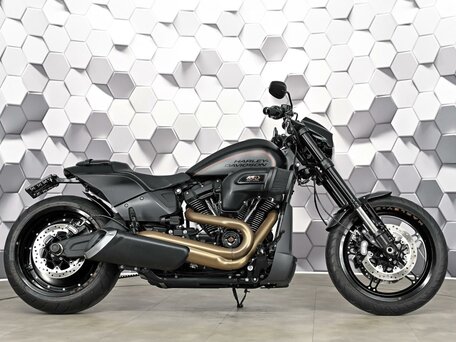 2018 Harley-Davidson FXDR 114, чёрный, 1999000 рублей, вид 3