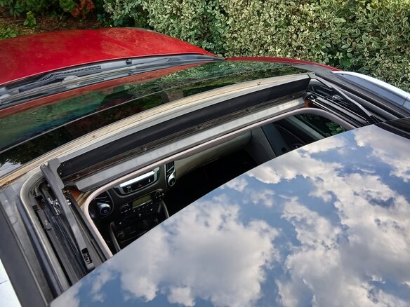 2011 Hyundai ix35 I, красный, 1200000 рублей - вид 6