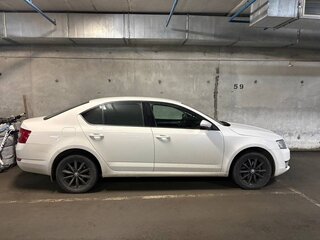 2015 Skoda Octavia III (A7), белый, 1395000 рублей, вид 3