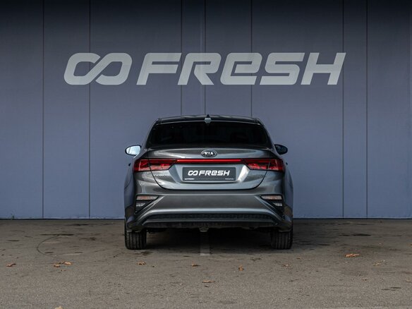 2019 Kia Cerato IV, серый, 1790000 рублей - вид 3