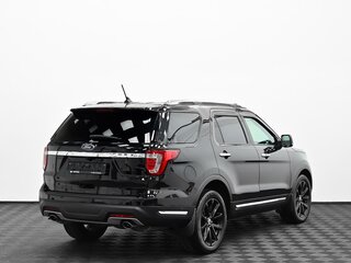 2018 Ford Explorer V Рестайлинг, чёрный, 2355000 рублей, вид 4