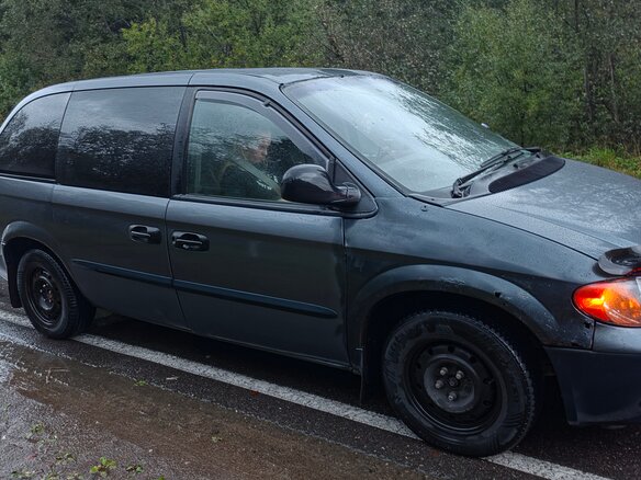 2002 Dodge Caravan 4-speed IV, серый, 400000 рублей - вид 6
