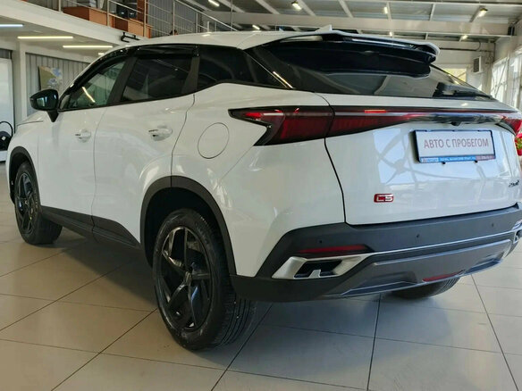 2022 Omoda C5 I, белый, 1455000 рублей - вид 4