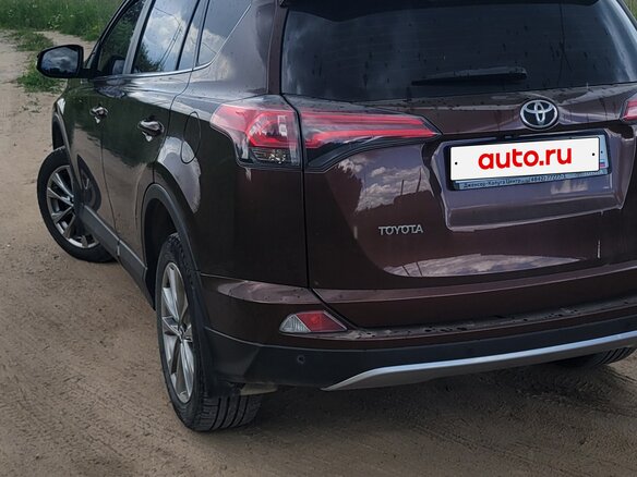 2017 Toyota RAV4 IV (XA40) Рестайлинг, коричневый - вид 1