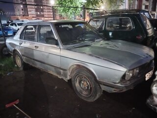 1982 BMW 5 серии 518 II (E28), серебристый, 98000 рублей, вид 2