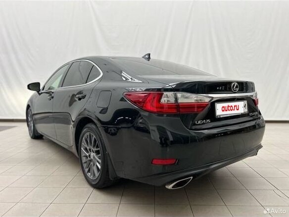 2017 Lexus ES 250 VI Рестайлинг, чёрный, 3000000 рублей - вид 3