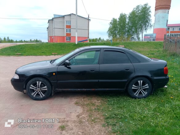 1996 Audi A4 I (B5), чёрный - вид 14