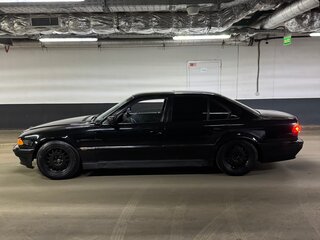 1994 BMW 7 серии Long 730Li III (E38), чёрный, 650000 рублей, вид 2