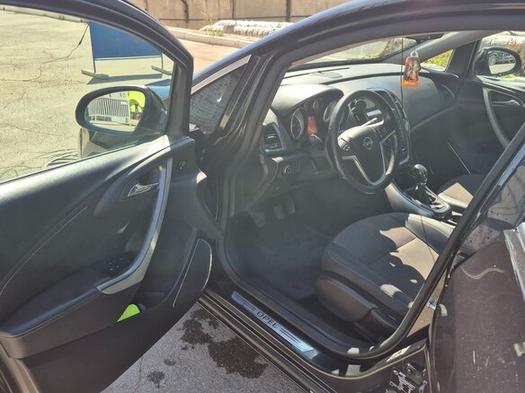 2011 Opel Astra J, чёрный, 650000 рублей - вид 7