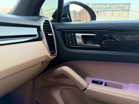 2021 Porsche Cayenne III, чёрный, 7500000 рублей - вид 11