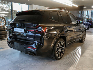 2024 BMW X3 30i xDrive III (G01) Рестайлинг, чёрный, 5797000 рублей, вид 2