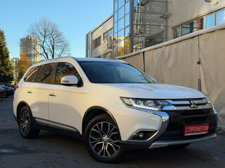 2015 Mitsubishi Outlander III Рестайлинг 2, белый, 1649000 рублей, вид 1