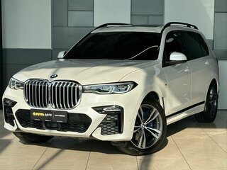 2021 BMW X7 40d I (G07), белый, 8300000 рублей, вид 1