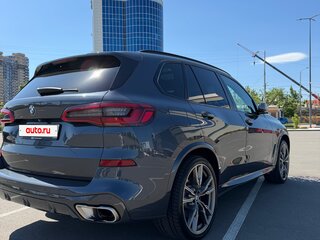 2019 BMW X5 M50d IV (G05/G18), серый, 6000000 рублей, вид 4