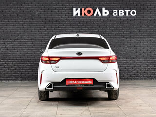 2021 Kia Rio IV Рестайлинг, белый, 1780000 рублей, вид 5