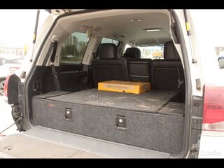 2012 Toyota Land Cruiser 200 Series Рестайлинг 1, белый, 4990000 рублей, вид 5