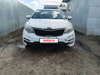 2016 Kia Rio III Рестайлинг, белый, 750000 рублей, вид 1