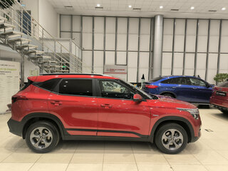 2020 Kia Seltos I, красный, 2200000 рублей, вид 4