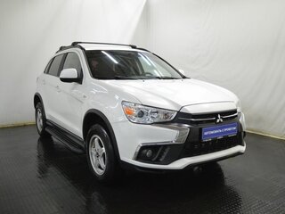 2018 Mitsubishi ASX I Рестайлинг 2, белый, 1500000 рублей, вид 3