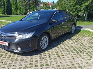 2015 Toyota Camry VII (XV50) Рестайлинг, чёрный, 1800000 рублей, вид 3