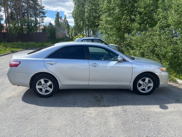 2011 Toyota Camry VI (XV40) Рестайлинг, серебристый, 1349000 рублей - вид 6