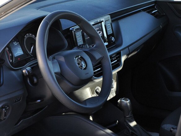 2022 Skoda Rapid II, белый, 1460000 рублей - вид 8
