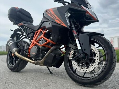 2019 KTM 1290 Super Duke GT, чёрный, 1230000 рублей, вид 2