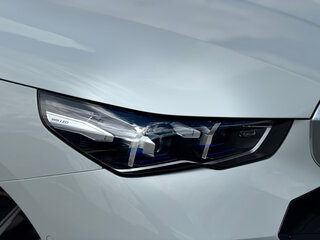 2025 BMW 5 серии 520i VIII (G60/G61/G68), белый, 7200000 рублей, вид 3