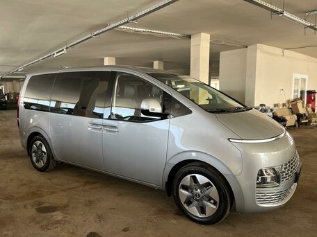 2024 Hyundai Staria I, серый, 4999000 рублей, вид 4