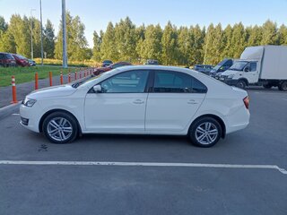 2018 Skoda Rapid I Рестайлинг, белый, 1300000 рублей, вид 4